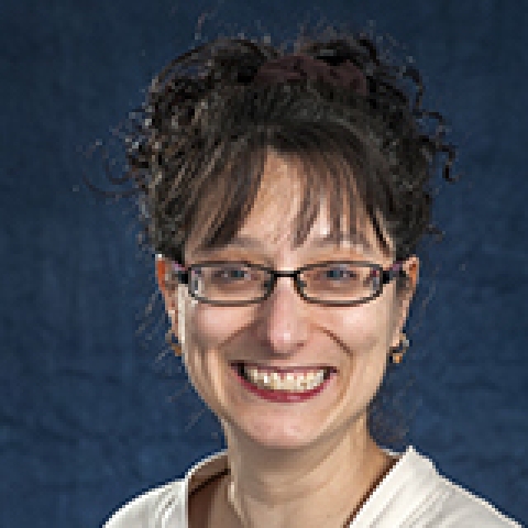 Leni Kaplan headshot