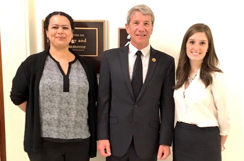 Rebecca Donnelly and Suzanne Nelson, with Rep. Kurt Schrader, DVM